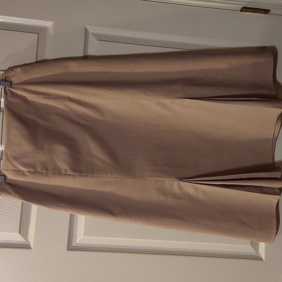 Travel Smith skirt - Picture 2 of 2